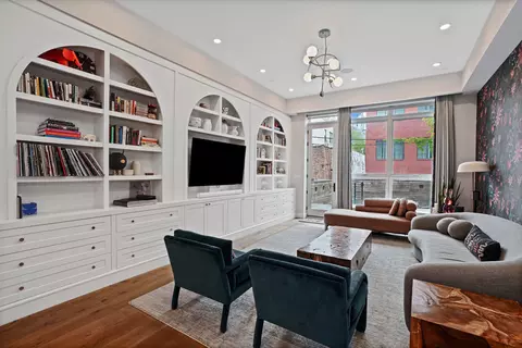 85 Calyer St, Brooklyn, NY 11222