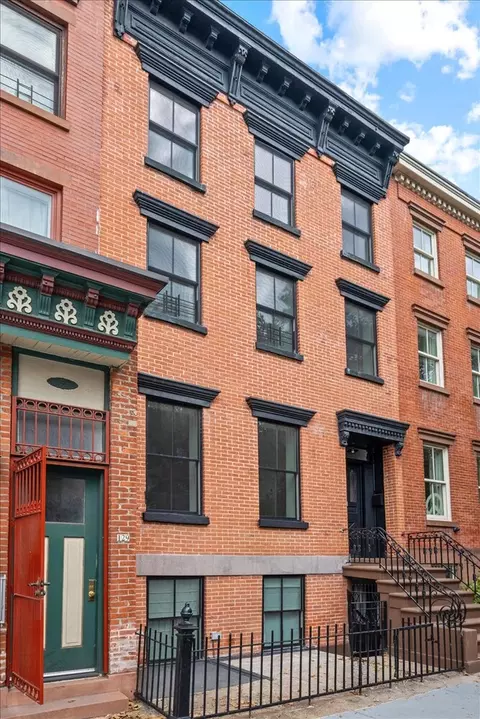 131 Kane St, Brooklyn, NY 11231