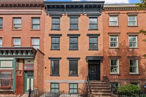 131 Kane St, Brooklyn, NY 11231
