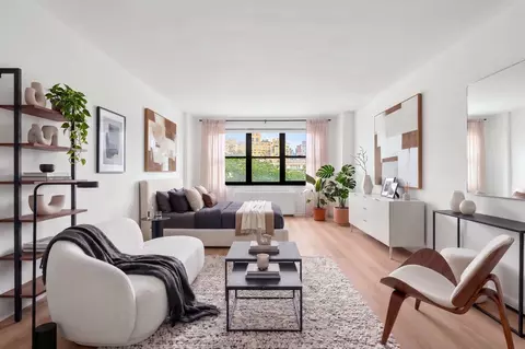 315 E 65th St #8K, New York, NY 10065