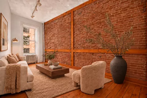 344 W 11th St #3E, New York, NY 10014