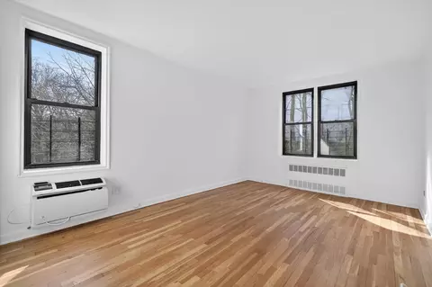 Living - 5235 Post Rd #5-A, New York City, NY 10471 photo 5 of 5