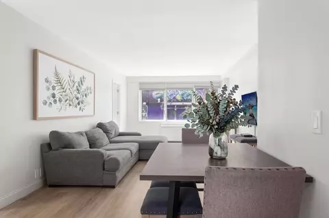 201 E 25th St #2A, New York, NY 10010