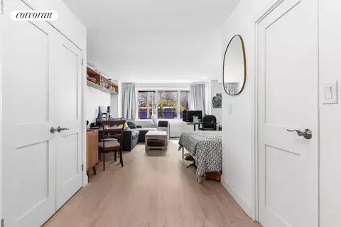 201 E 25th St #2B, New York, NY 10010