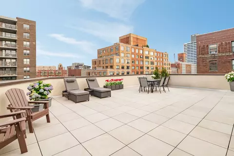 203 W 90th St #PHE, New York, NY 10024