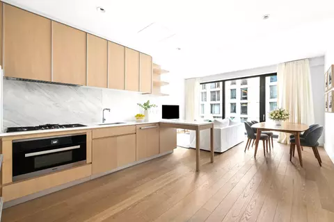 500 W 45th St #530, New York, NY 10036