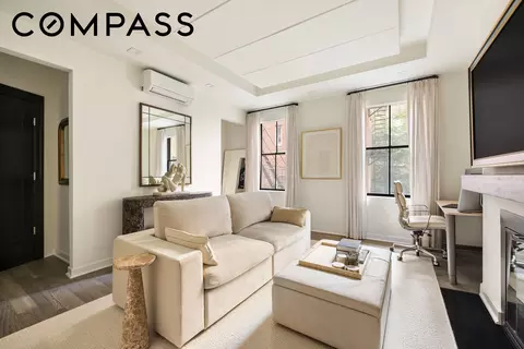 288 W 12th St #2R, New York, NY 10014