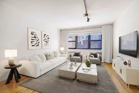 140 7th Ave #5G, New York, NY 10011