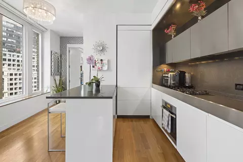 15 William St #20A, New York, NY 10005