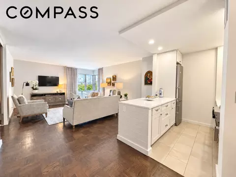 20 E 9th St #8E, New York, NY 10003