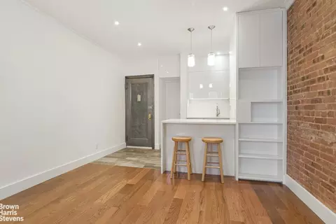223 E 78th St #4C, New York City, NY 10021