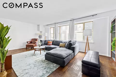 12 Beekman Pl #D9, New York, NY 10022