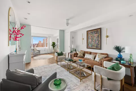 60 E 8th St #18D, New York, NY 10003 photo 2