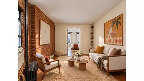 646 9th Ave #4FS, New York, NY 10036