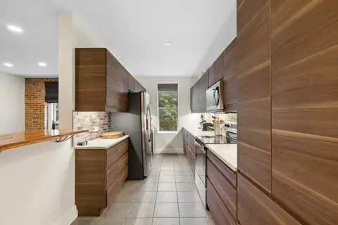 811 Walton Ave #D15, New York City, NY 10451