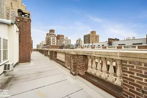 1060 Park Ave #PHB, New York, NY 10128