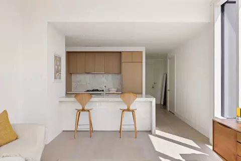 501 3rd Ave #32A, New York, NY 10016