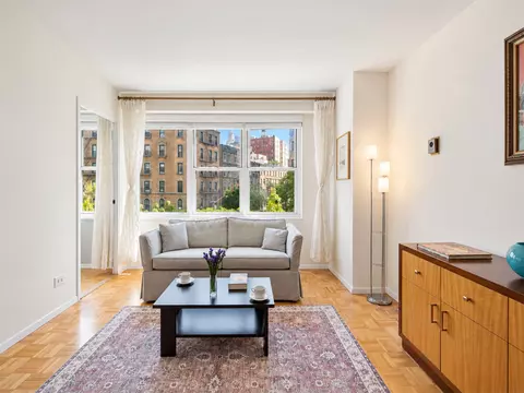 155 W 68th St #424, New York, NY 10023