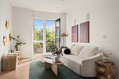 170 West St #302, Brooklyn, NY 11222