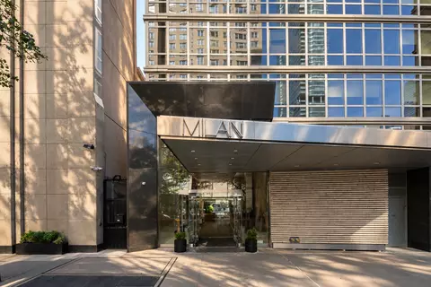 300 E 55th St #7C, New York, NY 10022