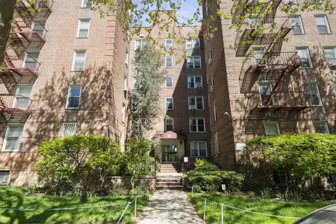 221 Mcdonald Ave #4N, Brooklyn, NY 11218