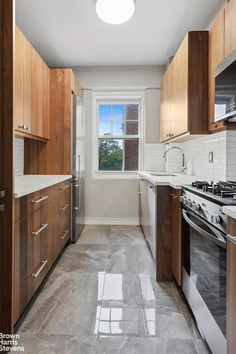 120 Cabrini Blvd #43, New York, NY 10033