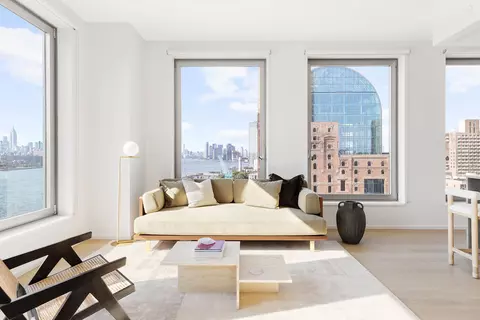 8 S 4th St #31A, Brooklyn, NY 11249