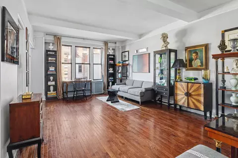 225 Central Park W #718, New York, NY 10024