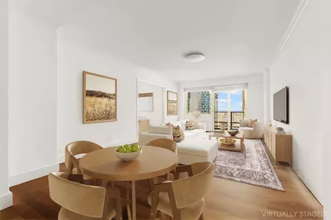 159 W 53rd St #32E, New York, NY 10019