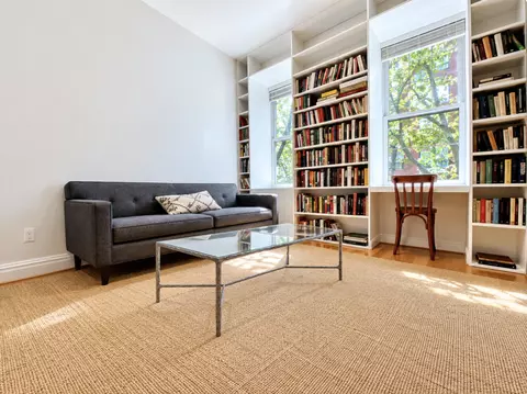 41 Perry St #2D, New York, NY 10014