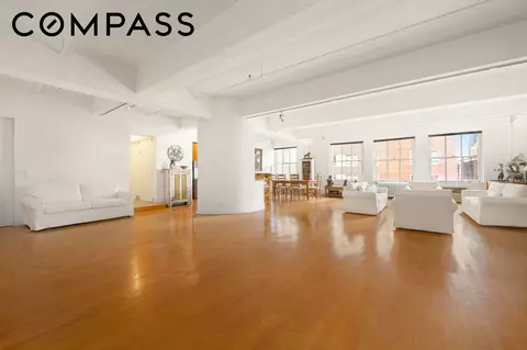347 W 39th St #6W, New York, NY 10018