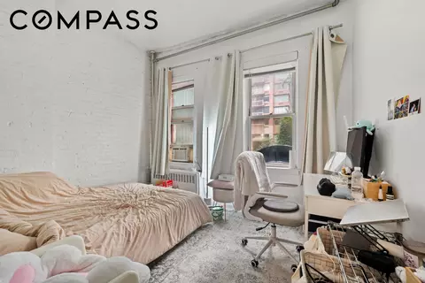 242 E 40th St, New York, NY 10016