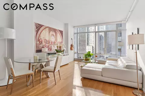 18 W 48th St #10E, New York, NY 10036