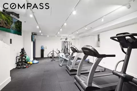 215 E 73rd St #9B, New York, NY 10021 photo 9