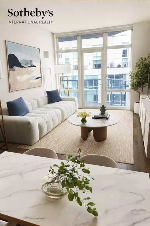 555 W 59th St #9H, New York, NY 10019