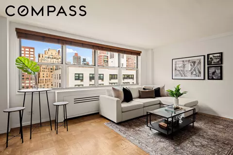 310 E 70th St #12R, New York, NY 10021