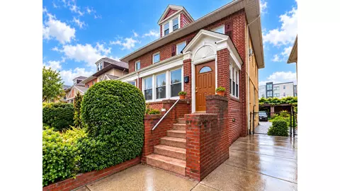 150 Sullivan Pl, Brooklyn, NY 11225