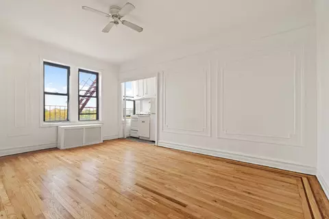 44-14 Newtown Rd #5G, New York City, NY 11103