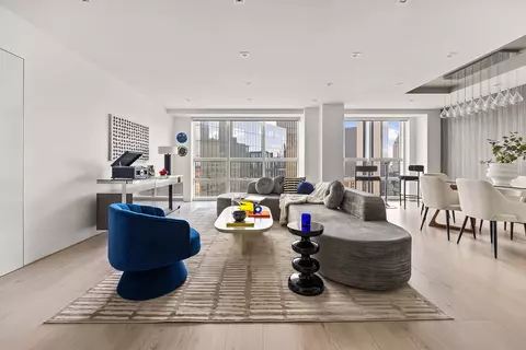 146 W 57th St #45A, New York, NY 10019