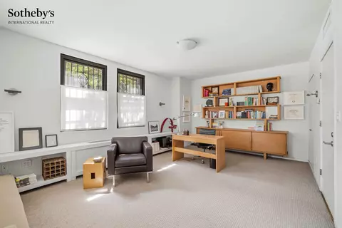930 Park Ave #1C, New York, NY 10028