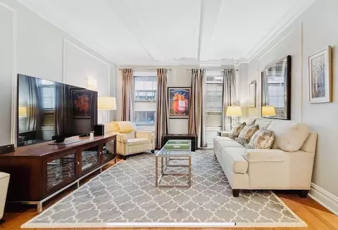 25 W 64th St #4-A, New York, NY 10023