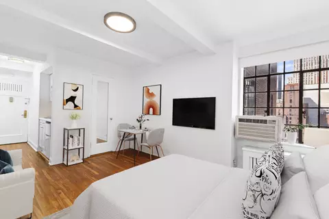 25 Tudor City Pl #1617, New York, NY 10017