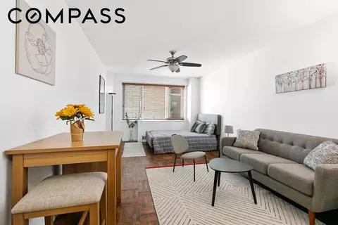 301 E 22nd St #10B, New York, NY 10010