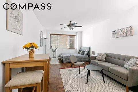 301 E 22nd St #10B, New York, NY 10010