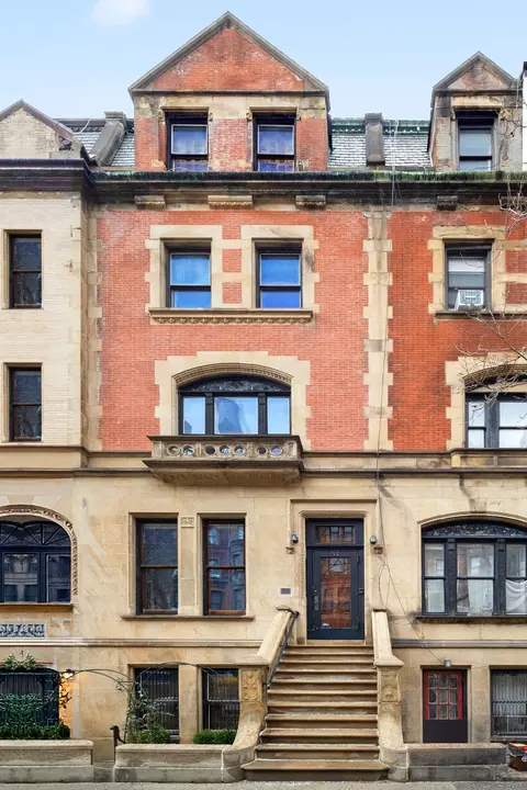 51 W 73rd St, New York, NY 10023