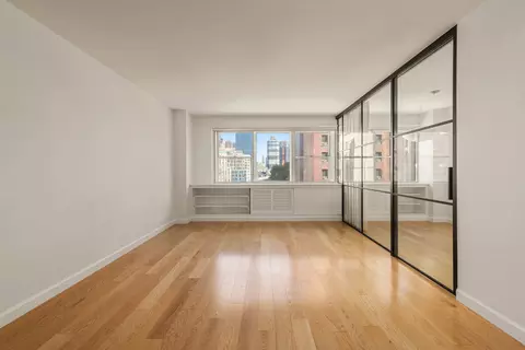 430 W 34th St #7E, New York, NY 10001