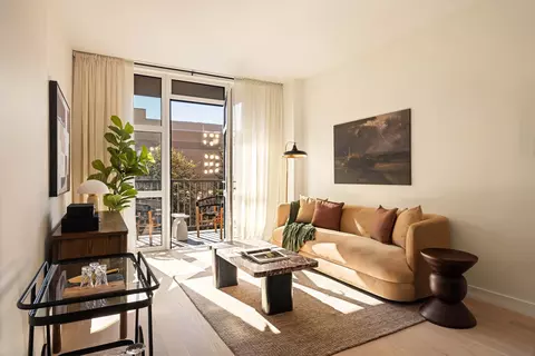 23 Ocean Pkwy #3Q, Brooklyn, NY 11218