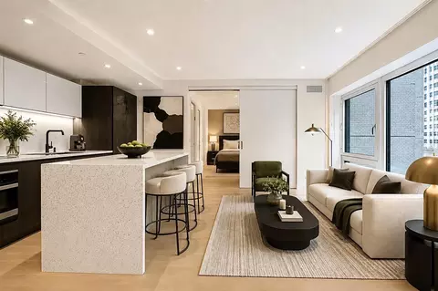 135 W 52nd St #12-A, New York, NY 10019