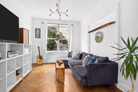 641 41st St #2B, Brooklyn, NY 11232