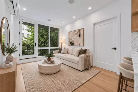 1019 Hancock St #2-B, Brooklyn, NY 11221